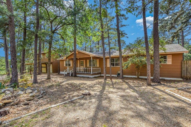 919 Stephen Ln, La Grange, TX 78945 - photo 1