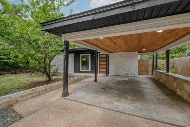 5307 Downs Dr, Austin, TX 78721 - view of patio / terrace