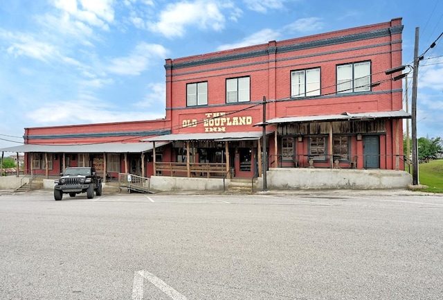 view of building exterior