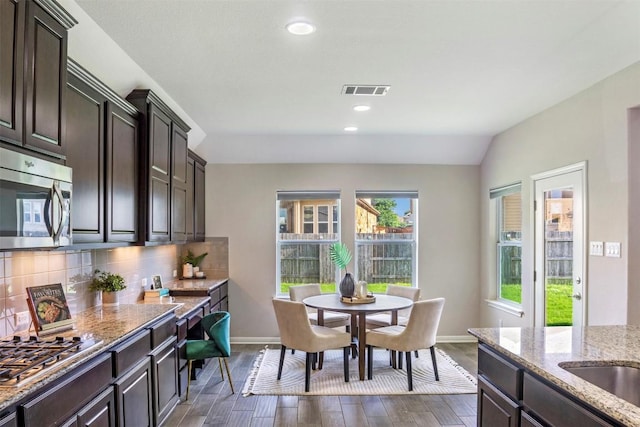 dining area with baseboards, recessed lighting, dark wood-style flooring, and visible vents