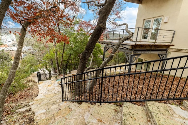 5310 Scenic View Dr, Austin, TX 78746 - view of gate