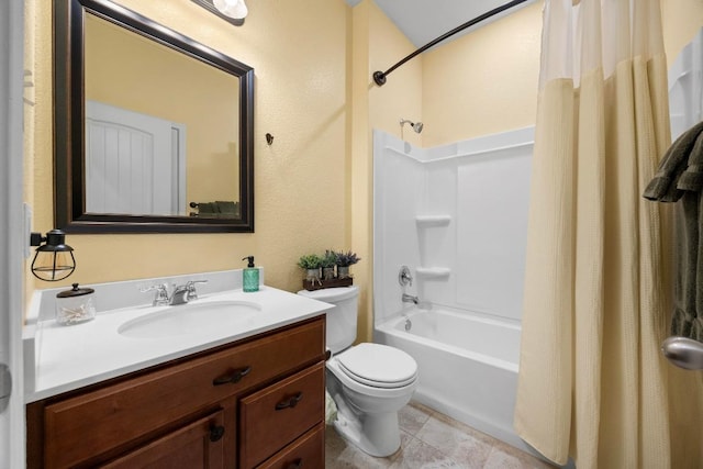 full bath with vanity, toilet, and shower / tub combo