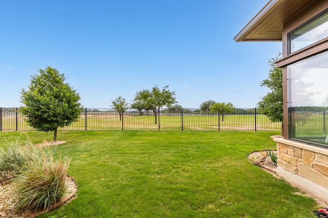 2317 Kahala Sunset Dr, Spicewood, TX 78669 - view of yard with a fenced backyard