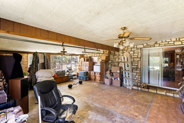 520 Munson St, Tow, TX 78672 - living area featuring ceiling fan and concrete floors