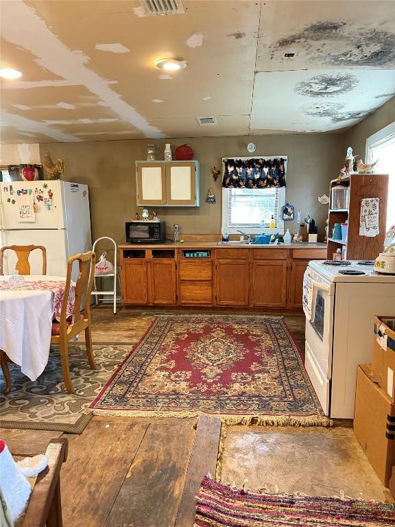 473 Lange Rd, Seguin, TX 78155 - photo 8