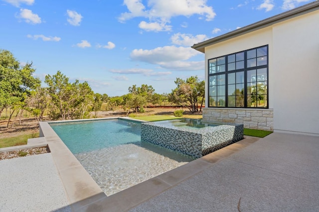 6013 Silver Luna Way, Austin, TX 78738 - view of pool
