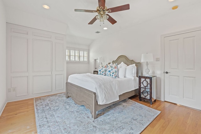 bedroom featuring recessed lighting, a ceiling fan, light wood finished floors, and visible vents