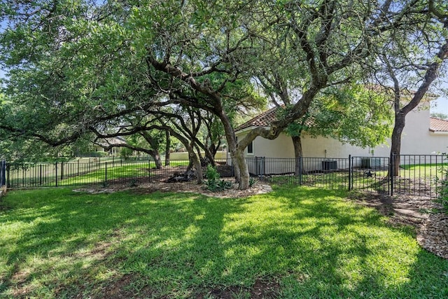 view of yard featuring fence