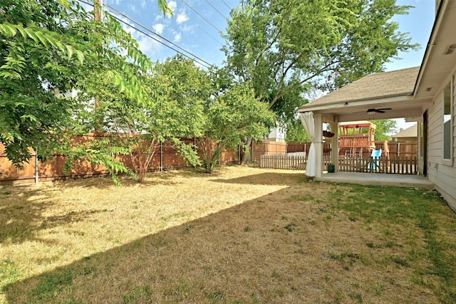 view of yard featuring a fenced backyard and a patio area