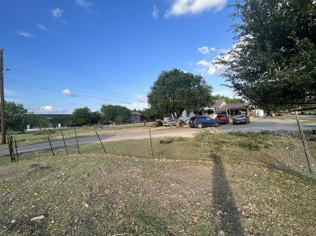9507 Capitol View Dr, Austin, TX 78747 - view of yard featuring fence