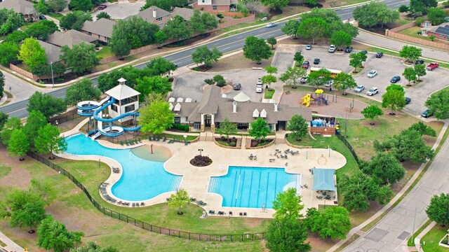 birds eye view of property featuring a residential view