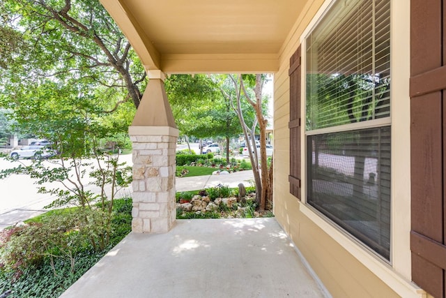2509 Lightfoot Trl, Austin, TX 78745 - view of porch