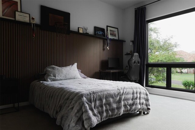 bedroom featuring carpet floors