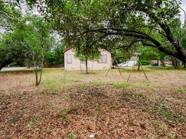 810 E 45th St, Austin, TX 78751 - view of yard featuring an outdoor structure