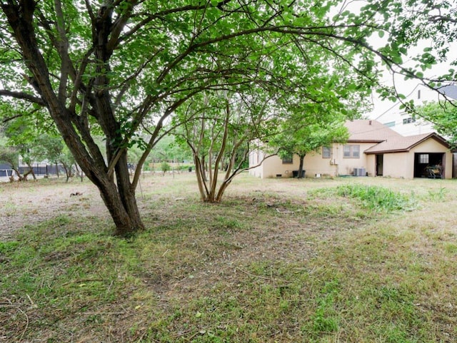 810 E 45th St, Austin, TX 78751 - view of yard with central AC unit