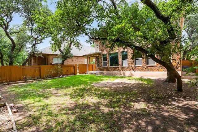 view of yard featuring fence
