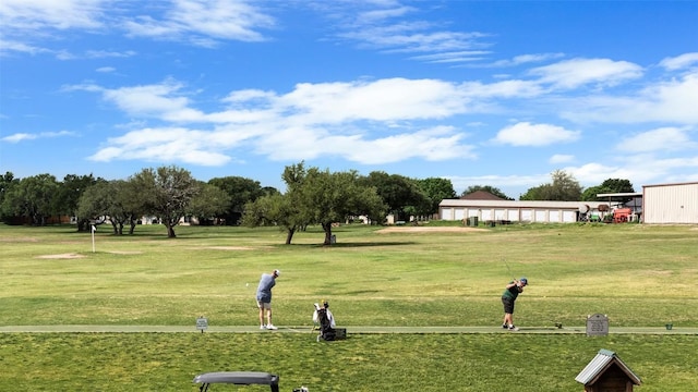 102 Vandeventer Dr, Burnet, TX 78611 - surrounding community featuring a yard