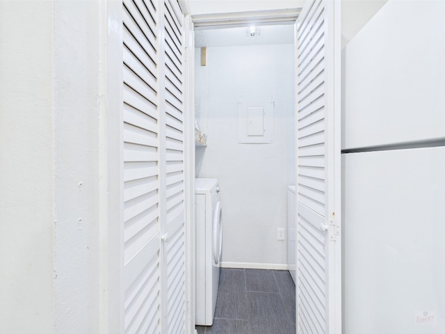 806 W 24th St Unit 312, Austin, TX 78705 - walk in closet featuring washer and clothes dryer