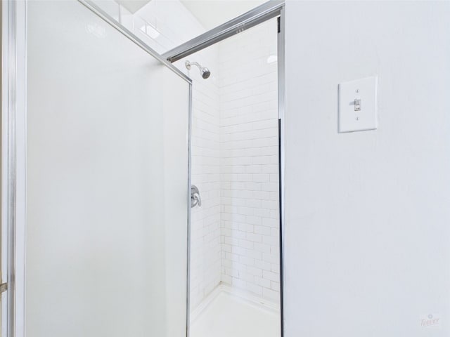 806 W 24th St Unit 312, Austin, TX 78705 - full bath with a shower stall