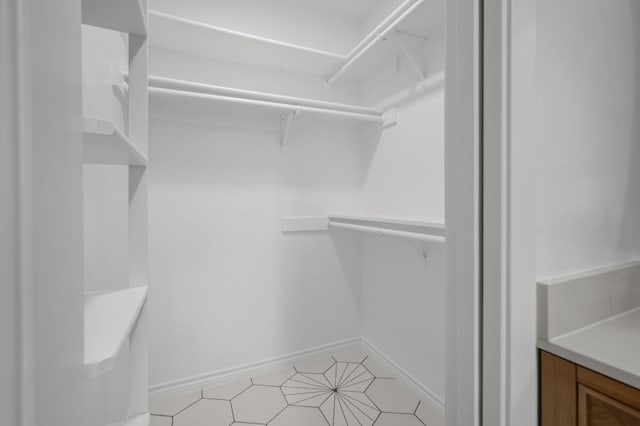 5300 Suburban Dr, Austin, TX 78745 - view of spacious closet