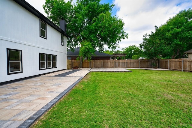 view of yard with a patio