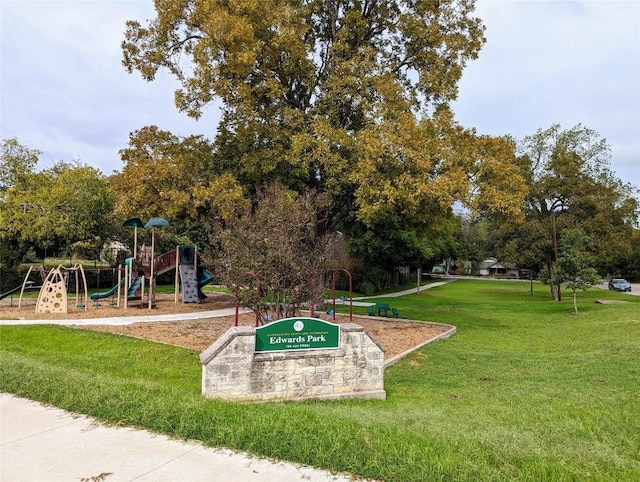 515 E 8th St, Georgetown, TX 78626 - view of community featuring a yard and playground community