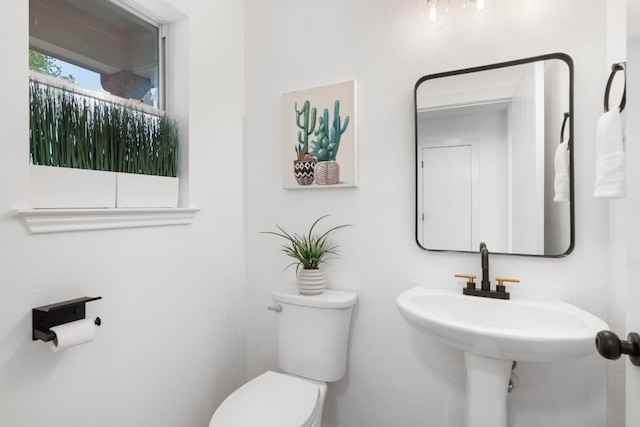 815 Sheraton Ave, Austin, TX 78745 - half bathroom with toilet