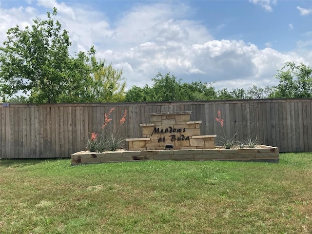182 Lone Tree Holw, Buda, TX 78610 - view of yard