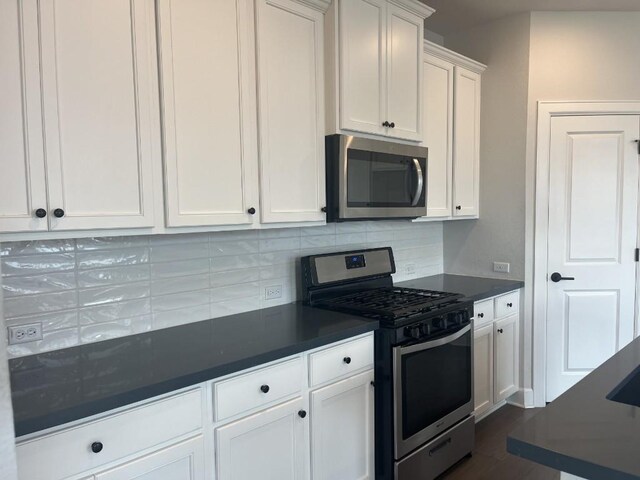8401 Cumbrae Ln, Austin, TX 78744 - photo 11