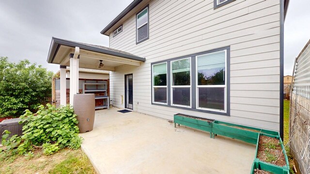 387 Gustaf Trl, Kyle, TX 78640 - view of patio / terrace