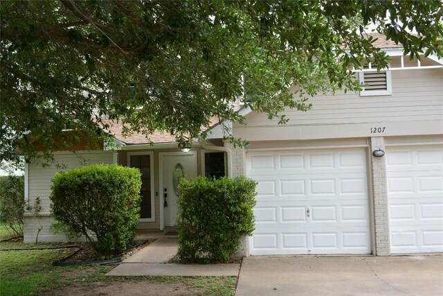 1207 Crupp Ct, Austin, TX 78753 - view of front facade with driveway