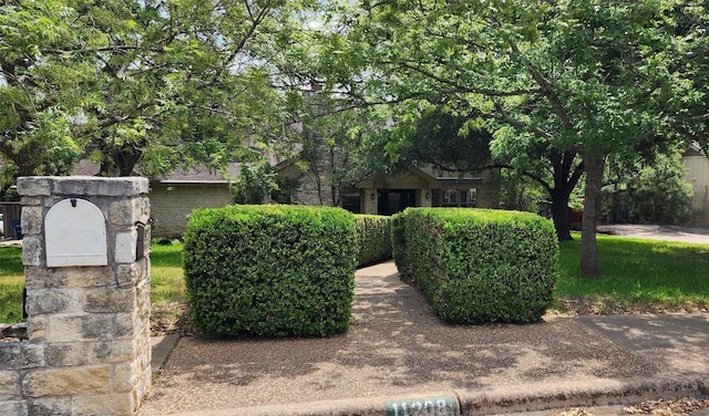 view of front of property
