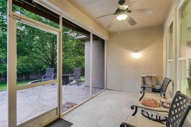 712 Independence Creek Ln, Georgetown, TX 78633 - sunroom / solarium with a ceiling fan