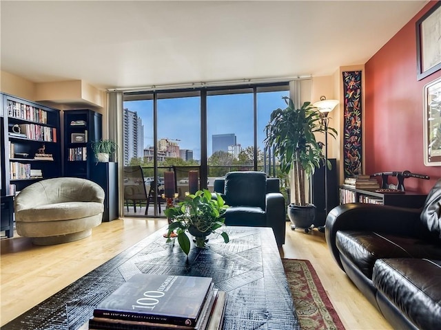 40 N Interstate 35 Unit 4C2, Austin, TX 78701 - photo 2