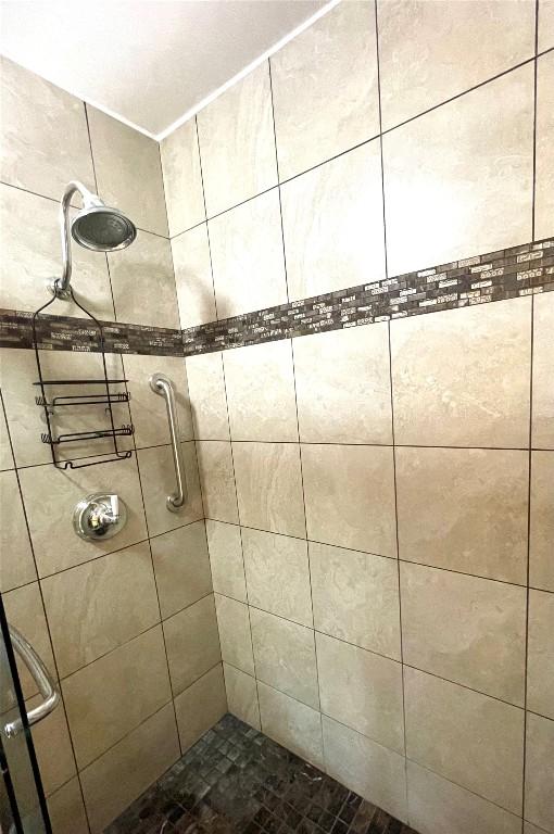 40 N Interstate 35 Unit 4C2, Austin, TX 78701 - photo 19