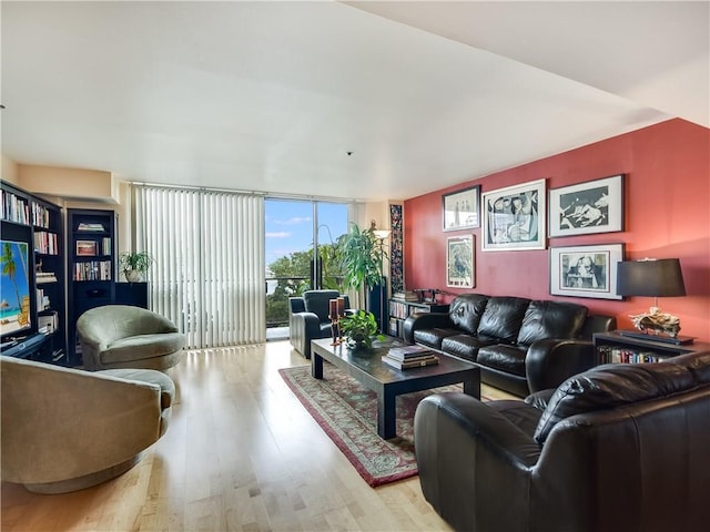 40 N Interstate 35 Unit 4C2, Austin, TX 78701 - photo 4