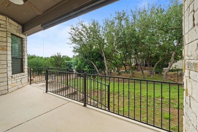 balcony with ceiling fan