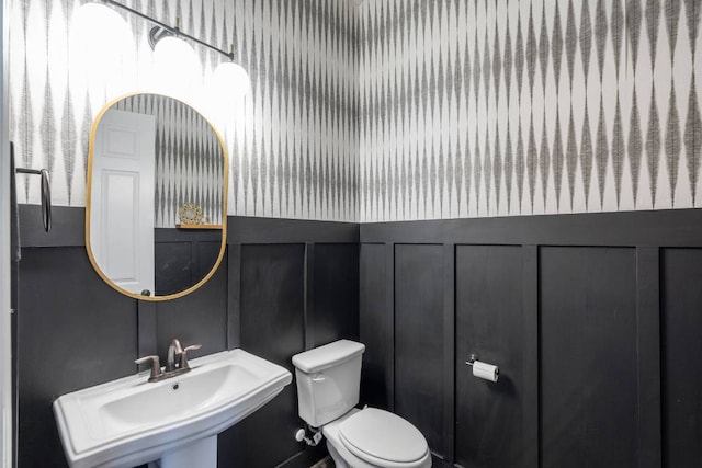 112 Bittik Cv, Georgetown, TX 78628 - half bathroom featuring toilet and a sink