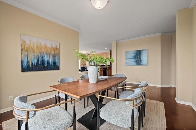 12401 Fairfax Ridge Pl, Austin, TX 78738 - dining room featuring baseboards, ornamental molding, and wood-type flooring