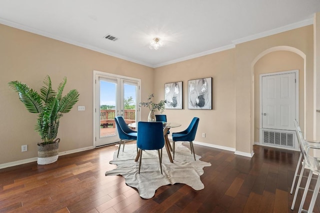 12401 Fairfax Ridge Pl, Austin, TX 78738 - dining area with visible vents, arched walkways, baseboards, and hardwood / wood-style flooring