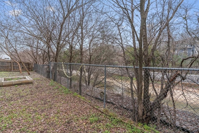 1802 Webberville Rd, Austin, TX 78721 - view of yard with fence