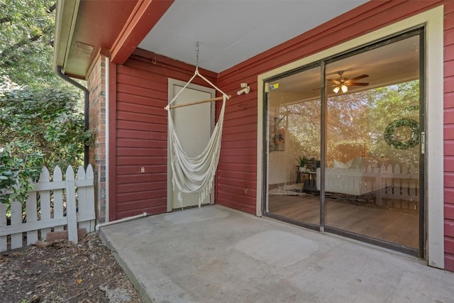 1601 Faro Dr Unit 1102, Austin, TX 78741 - doorway to property with fence