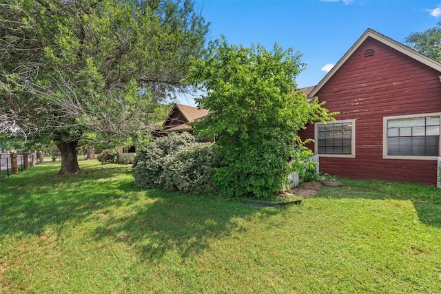 1601 Faro Dr Unit 1102, Austin, TX 78741 - view of yard