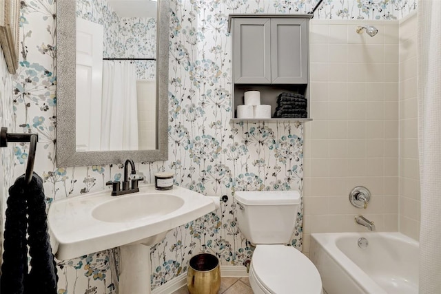 10768 Bramblecrest Dr, Austin, TX 78726 - full bath with wallpapered walls, shower / bath combination with curtain, and tile patterned floors