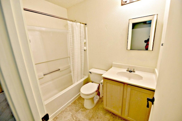 1411 Baffin Cv, Round Rock, TX 78664 - full bath featuring vanity, toilet, tile patterned flooring, and shower / tub combo
