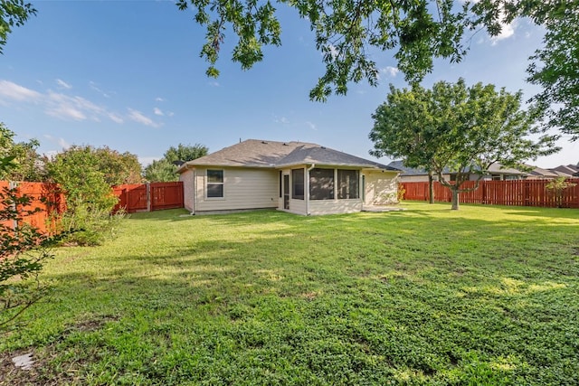 425 Valley Oaks Loop, Georgetown, TX 78626 - back of property featuring a sunroom