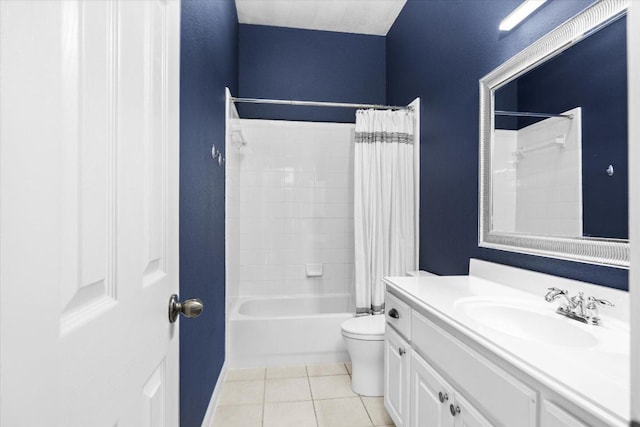 19200 White Horse Cv, Spicewood, TX 78669 - full bath featuring vanity, shower / tub combo with curtain, and tile patterned flooring