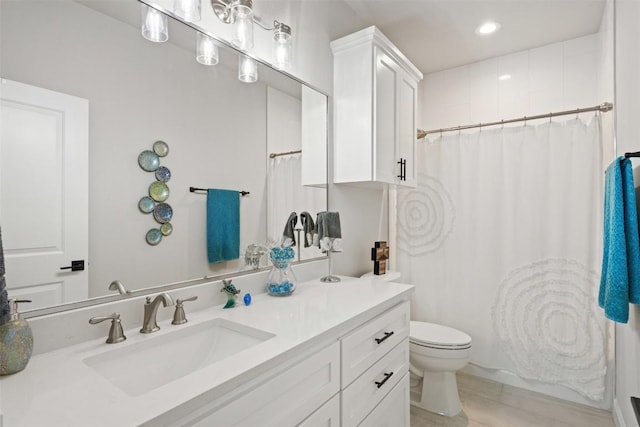 bathroom with recessed lighting, toilet, and a shower with shower curtain