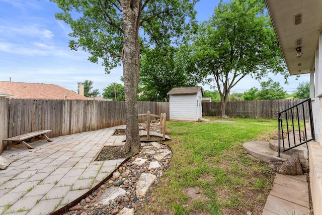 1564 Lorson Loop, Round Rock, TX 78665 - fenced backyard featuring a patio area and a storage shed