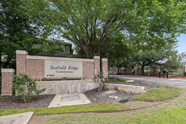 1900 Scofield Ridge Parkway Unit 1903, Austin, TX 78727 - view of community sign